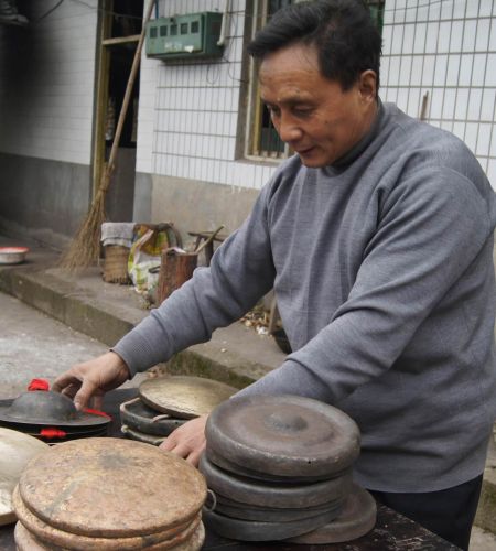 许国祥:手工铜锣销到新加坡