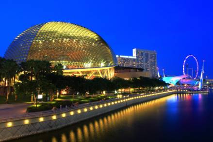 F:\新加坡\Esplanade滨海艺术中心.jpg
