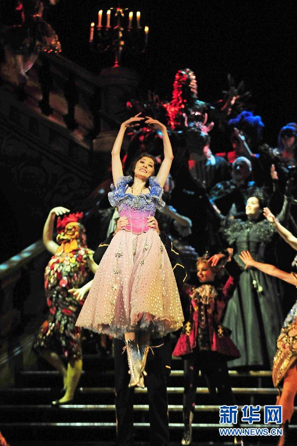 （晚报）（2）《歌剧魅影》在新加坡上演