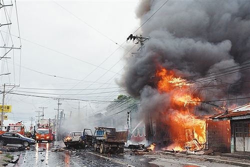 这是8月5日拍摄的菲律宾南部城市哥打巴托爆炸现场。