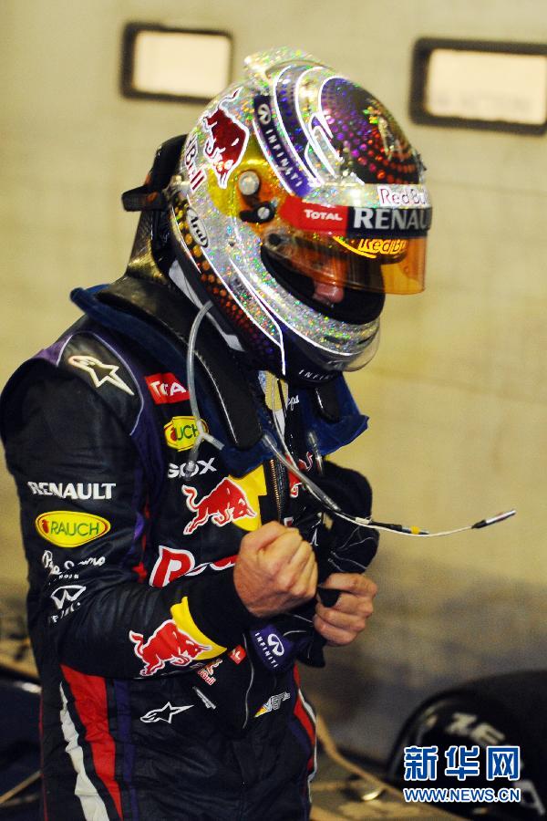（体育）（2）赛车&mdash;&mdash;F1新加坡大奖赛：维泰尔夺冠