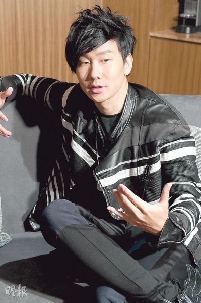 林俊杰以没时间为由,强调不会追求其他女生取代心目中女神Hebe。