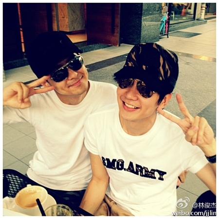林志颖、林俊杰(图片来源:新浪微博)
