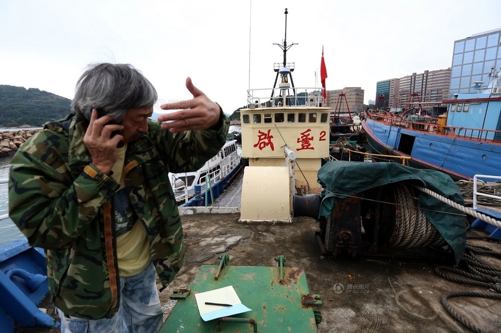 香港保钓船欲出海保钓被警方缉拿