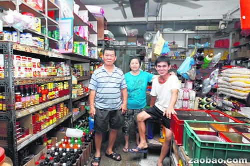 新加坡华人传统杂货店：瓶瓶罐罐装满人情味（图）