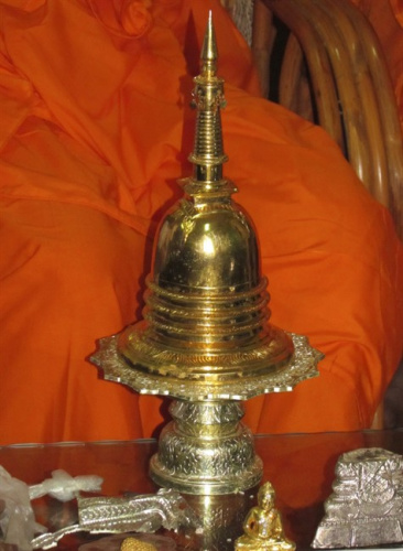 柬埔寨寻回失窃佛祖舍利金瓮价值百万美元（图）