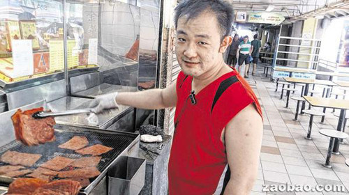 新加坡华人烤肉干20余年:感激父亲当初的坚持