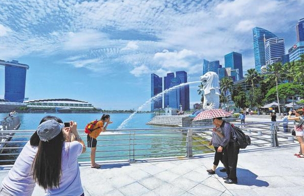 新加坡旅游业去年报捷 中国游客成花费最高旅