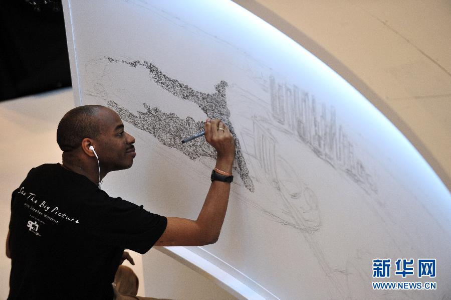 （XHDW）（1）英国画家史蒂芬&middot;威尔夏到新加坡作画