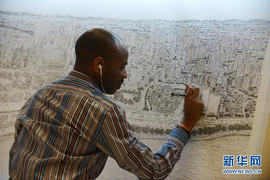 （国际）（2）英国画家史蒂芬·威尔夏完成新加坡全景图