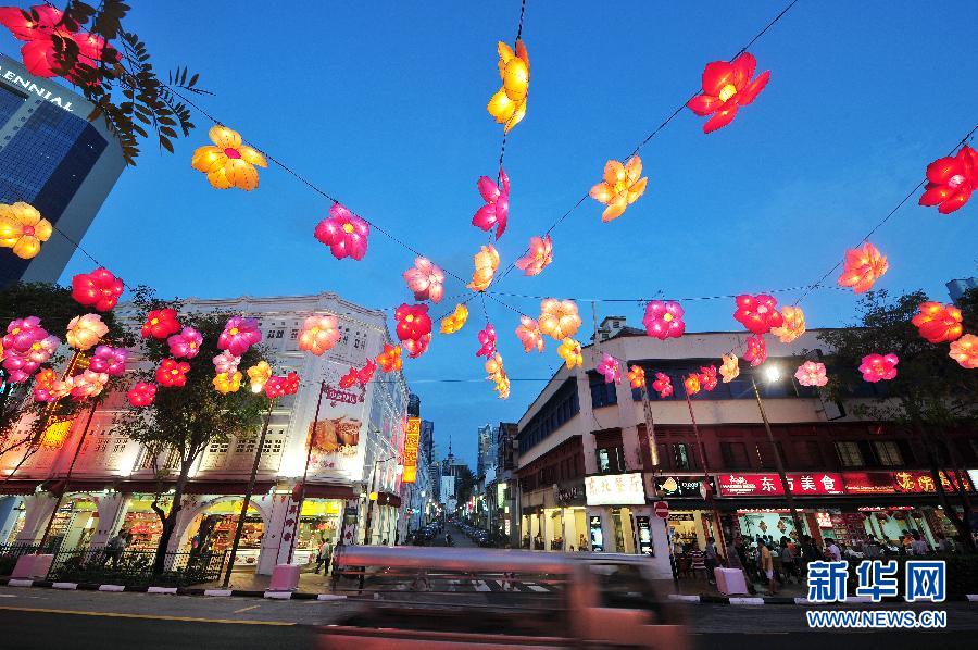 （国际）（1）新加坡亮起中秋节灯饰