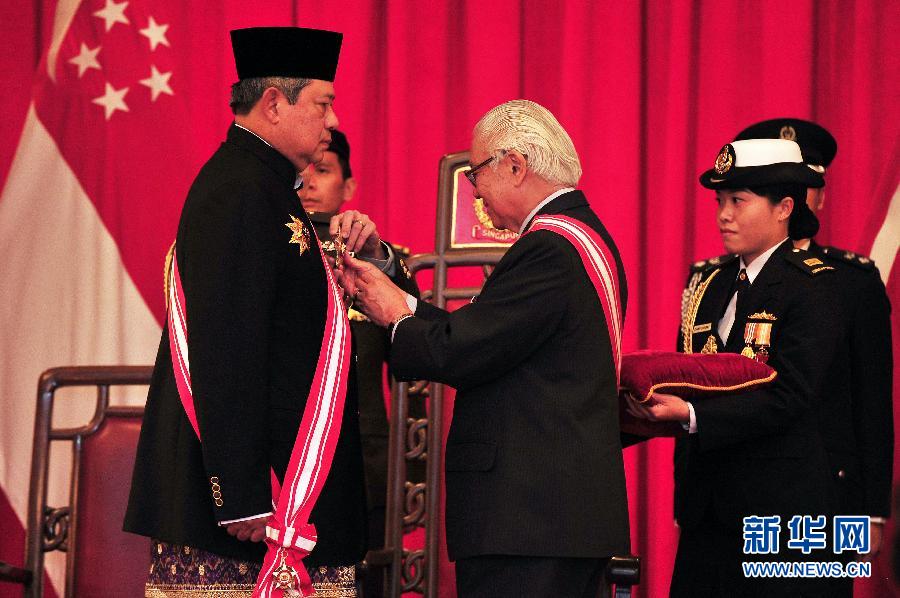 （XHDW）（3）印尼总统苏西洛获颁新加坡淡马锡勋章