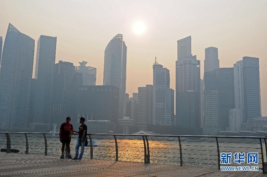 （晚报）（1）烟霾笼罩新加坡