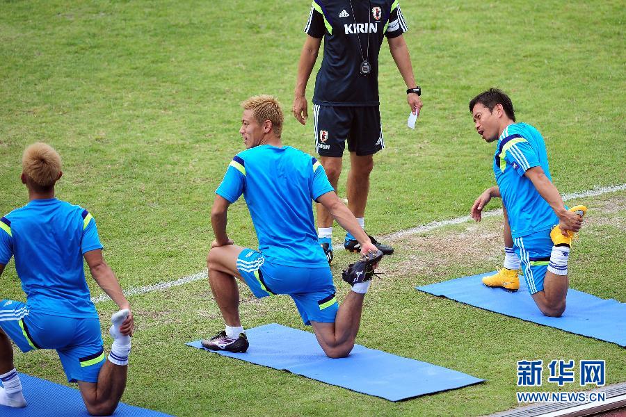 （体育）（2）足球&mdash;&mdash;日本队在新加坡训练
