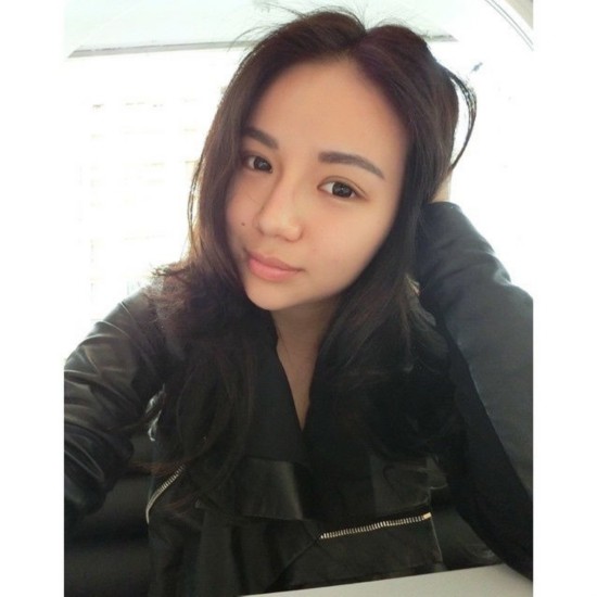 西甲老板林荣福美艳女儿爆红 撞脸baby(1/14)