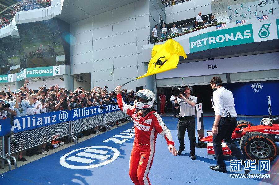（体育）（4）赛车&mdash;&mdash;F1大奖赛马来西亚站维泰尔夺冠