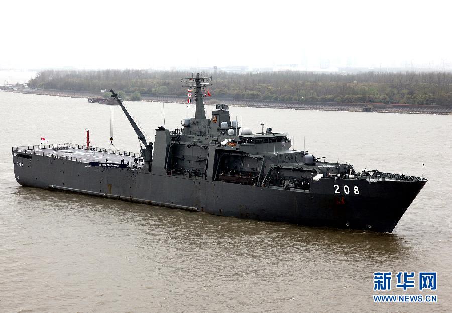（军事）（2）新加坡军舰“坚决”号首访上海