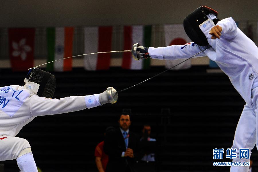 （体育）（3）击剑&mdash;&mdash;焦云龙夺亚洲击剑锦标赛重剑冠军