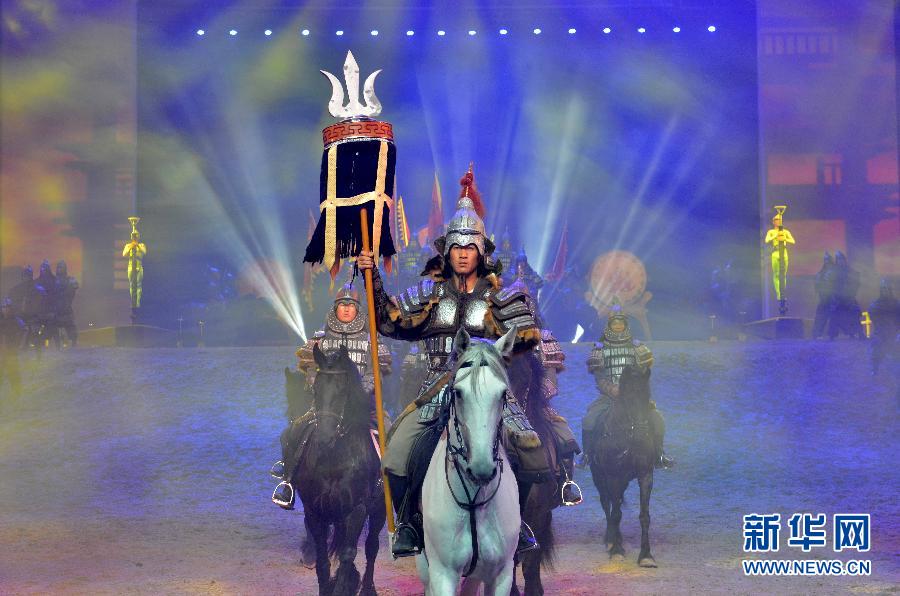 #（文化）（4）内蒙古锡林浩特上演《千古马颂》