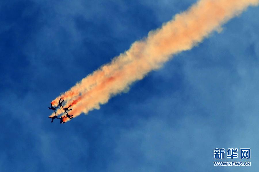 （国际）（3）新加坡举行金禧国庆庆典预演