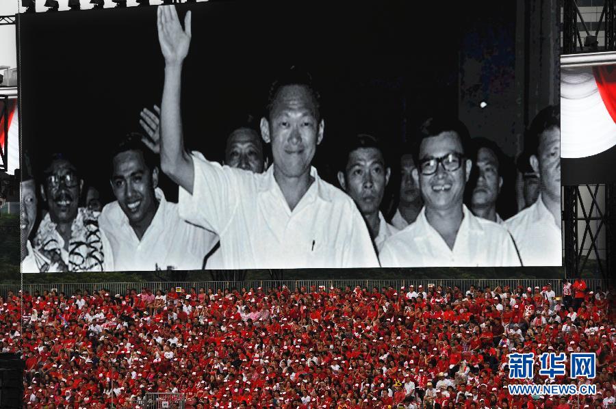 （国际）（10）新加坡举行金禧国庆庆典