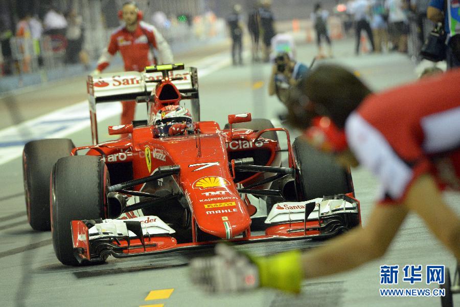 （体育）（1）F1赛车&mdash;&mdash;新加坡站：新加坡夜间大奖赛赛况