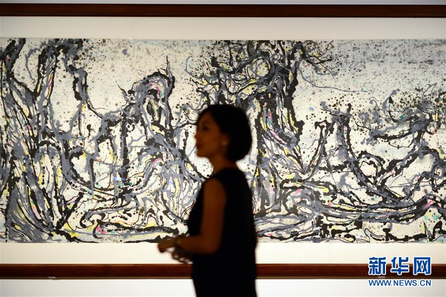 （国际）（1）吴冠中画展在新加坡国家美术馆开展