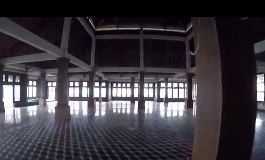 巴厘岛幽灵酒店荒废10年 称有工人冤魂