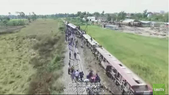 泰国火车撞上运牛车致5人死亡