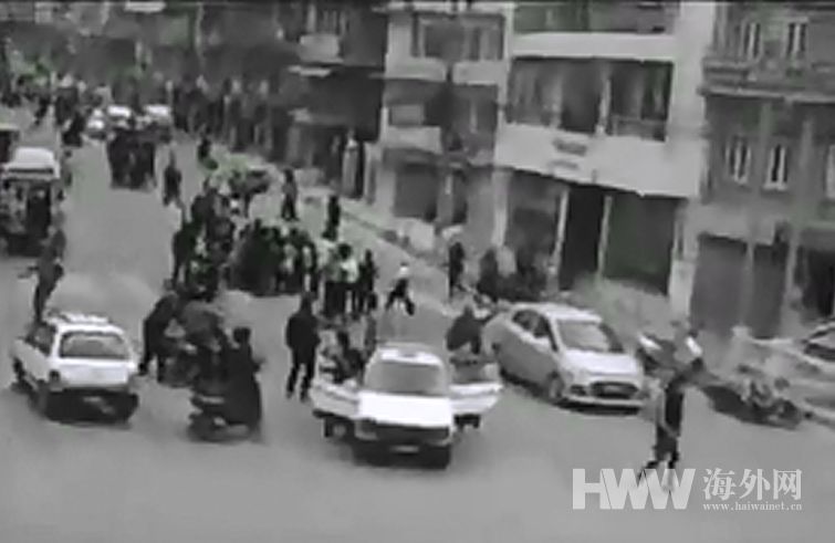 印尼发生7.8级大地震 居民连夜疏散