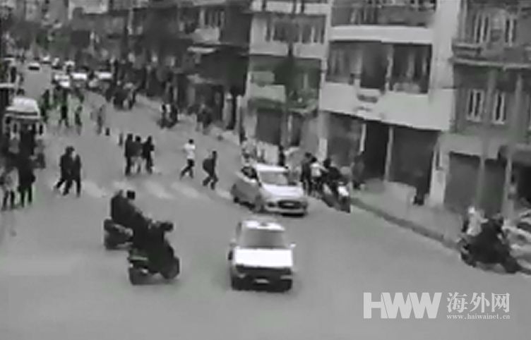 印尼发生7.8级大地震 居民连夜疏散