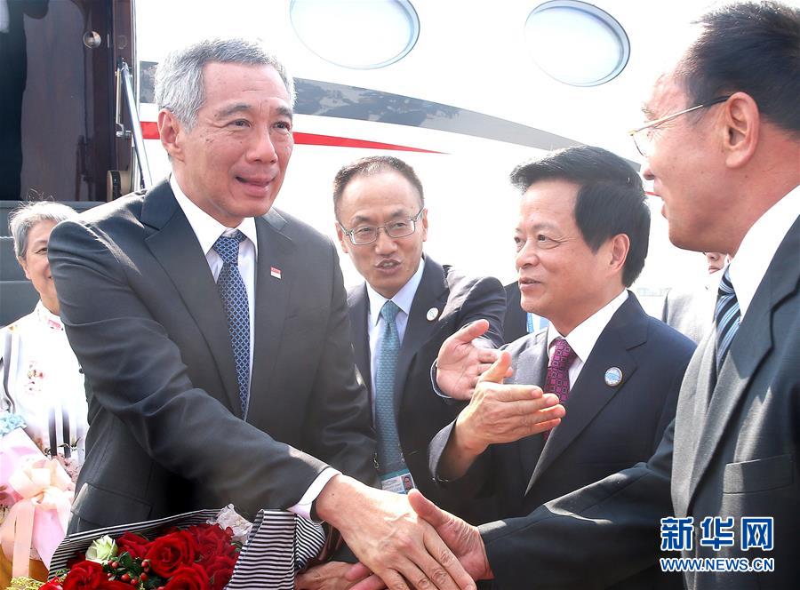 （杭州G20·XHDW）新加坡总理李显龙抵达杭州