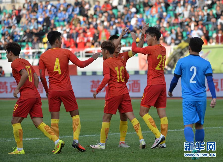 （体育）（1）足球——U22国际足球赛：中国胜新加坡