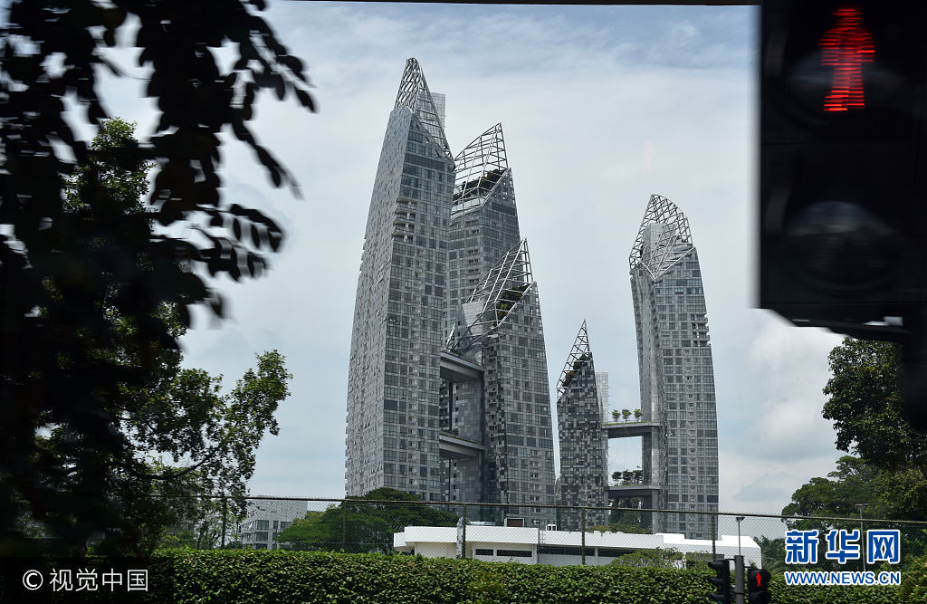 ***_***2017年09月04日，新加坡，圣淘沙岛附近的高层建筑。
