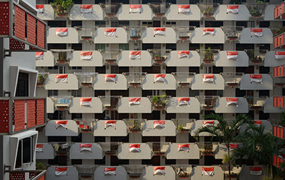 新加坡民眾懸挂國旗迎接48周年國慶（圖）