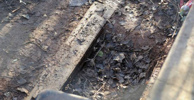 英国男子ATM机下挖隧道偷上万英镑（组图）