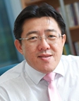 陳金松，新加坡管理大學經濟學副教授