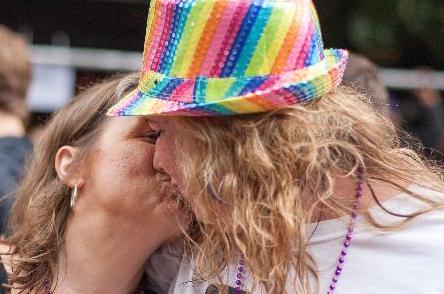 纽约举行同性恋大游行（高清）