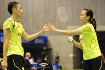 羽毛球本公开赛：张楠/赵云蕾晋级决赛