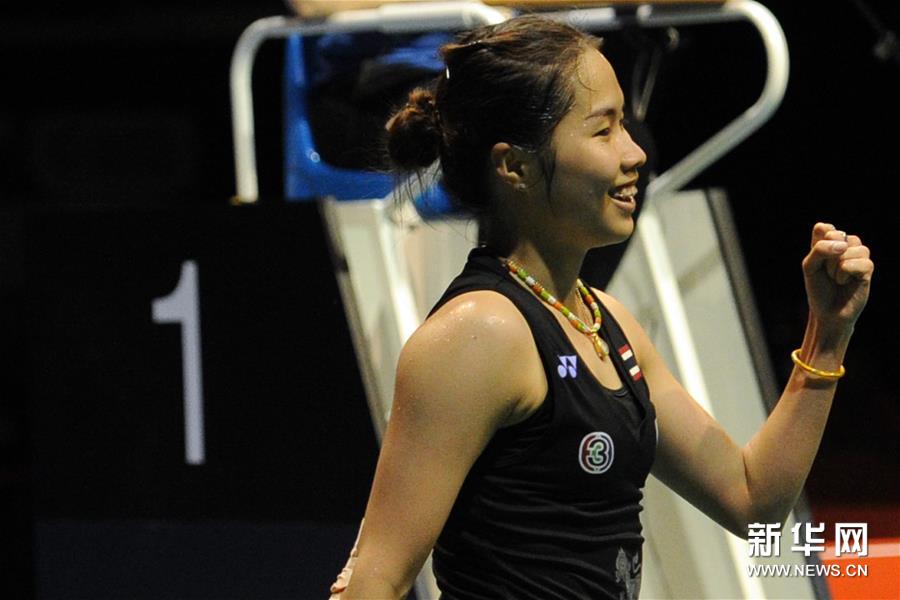 当日,在新加坡室内体育场举行的新加坡羽毛球公开赛女单决赛中,泰国